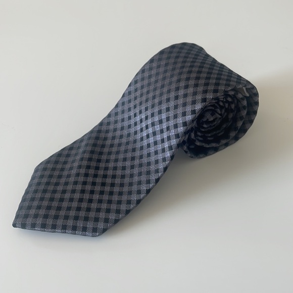 Michael Kors Black and Grey Plaid Silk Tie - Picture 2 of 10